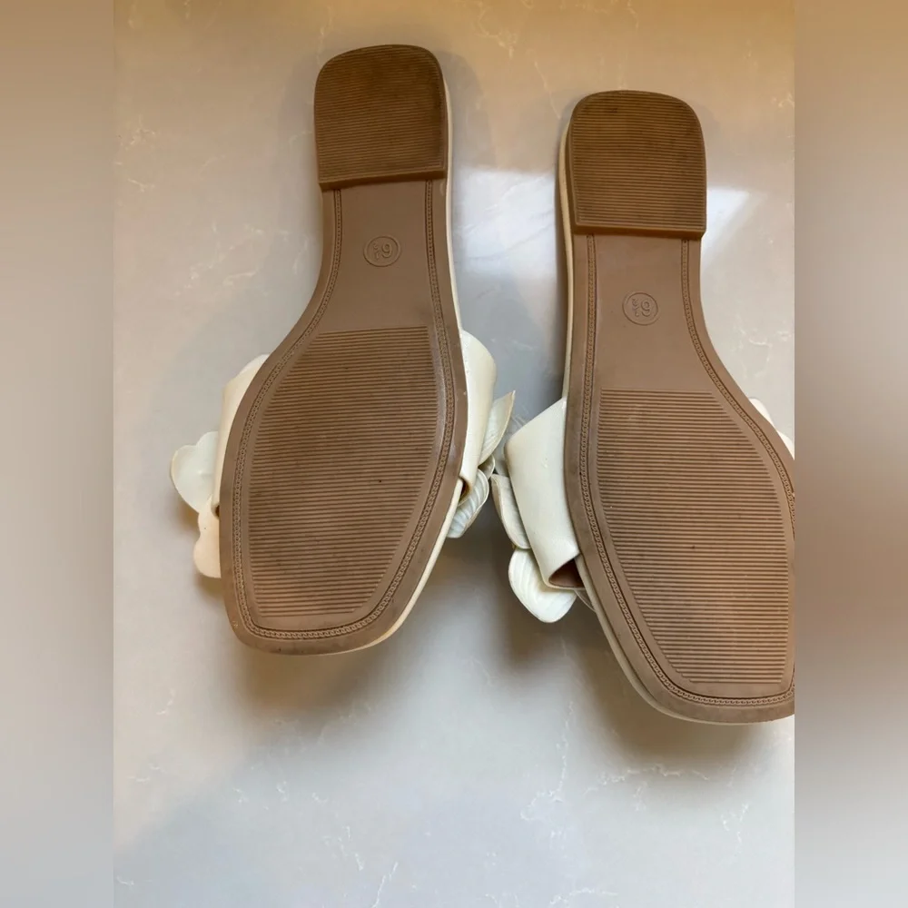 🌼 A New Day Cream Floral Slide Sandals – Size 6.5 - Picture 4 of 7